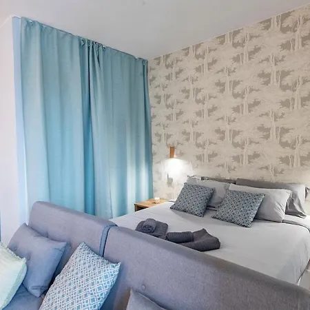 Blue Sunset アパート