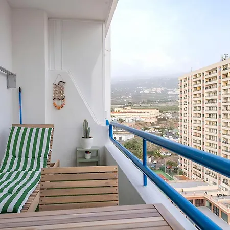 Blue Sunset アパート アデヘ